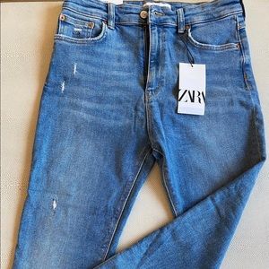 NWT Zara jeans. Size 10 stretchy fabric